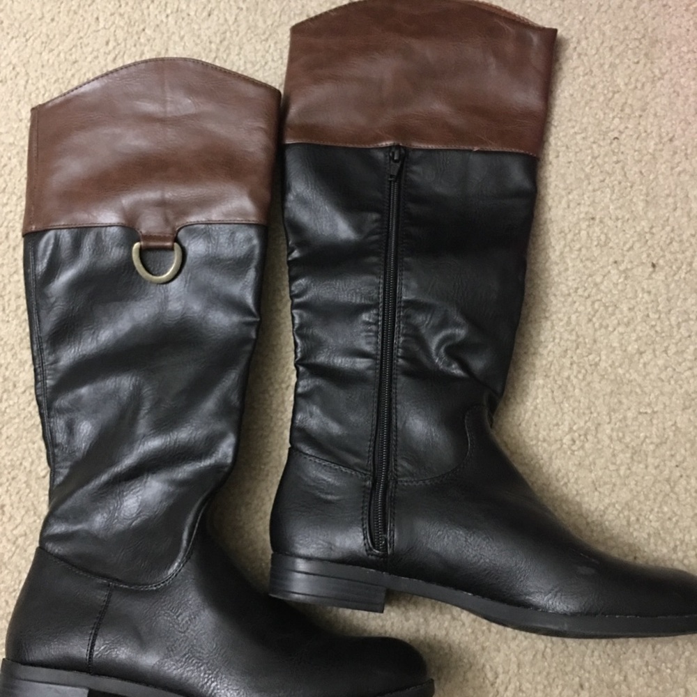Women’s two-tone boots